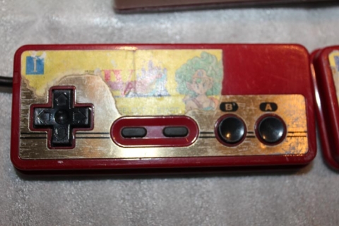 Famicom unboxing - Dragon Quest controller sticker