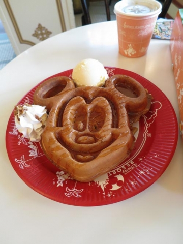 Day 14 - Mickey Mouse waffle head